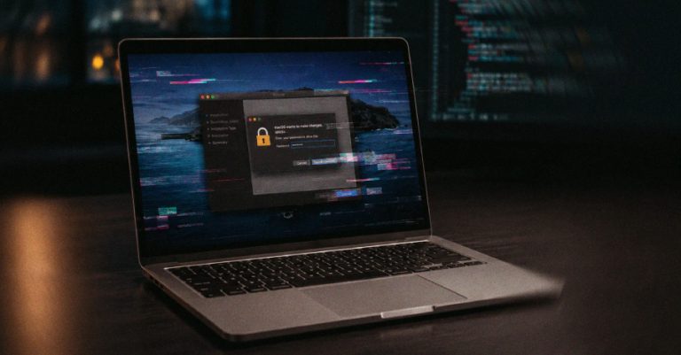 CrashStealer macOS Malware Uses Notarized Dropper to Pass Gatekeeper Checks CrashStealer macOS Malware Uses Notarized Dropper to Pass Gatekeeper Checks